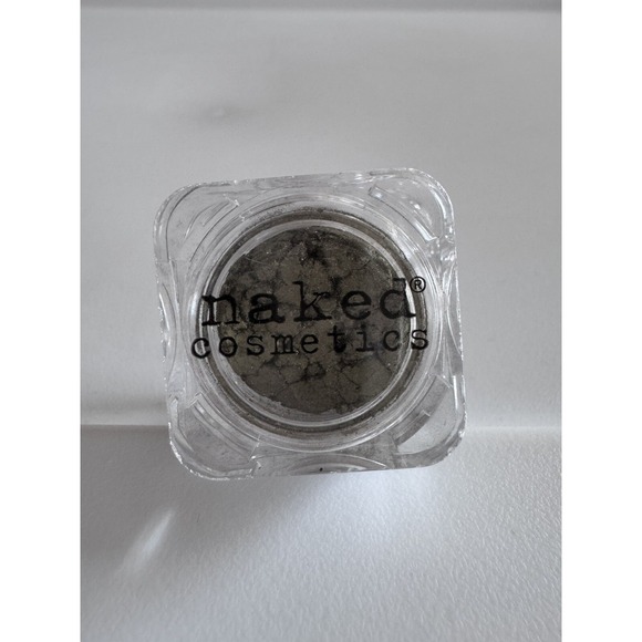 Naked Cosmestics Eyeshadow Urban Rustic.05oz/1.5g Powder Eyeshadow NEW - Picture 1 of 4